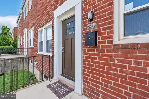 4223 Labyrinth Rd, Baltimore, MD 21215