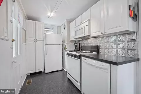 Kitchen - 4643 Schenley Rd, Baltimore, MD 21210 photo 1 of 2