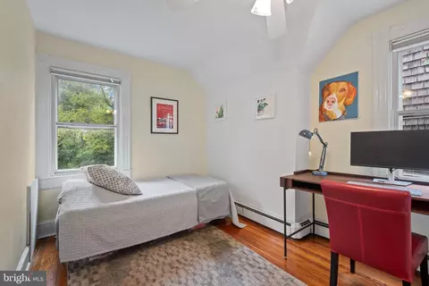 Bedroom - 4643 Schenley Rd, Baltimore, MD 21210 photo 2 of 6