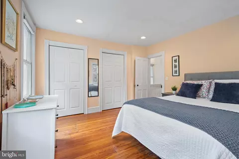 Bedroom - 4643 Schenley Rd, Baltimore, MD 21210 photo 5 of 6
