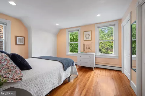 Bedroom - 4643 Schenley Rd, Baltimore, MD 21210 photo 3 of 6