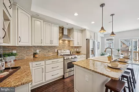 3317 Mueller St, Baltimore, MD 21224 photo 8