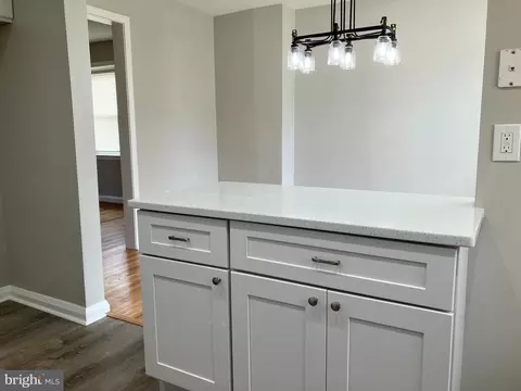 Entry Way - 1057 Upnor Rd, Baltimore, MD 21212 photo 1 of 2