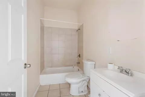1428 Mcculloh St, Baltimore, MD 21217 photo 8