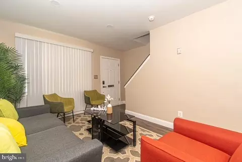 Living - 3595 Benzinger Rd, Baltimore, MD 21229 photo 2 of 2