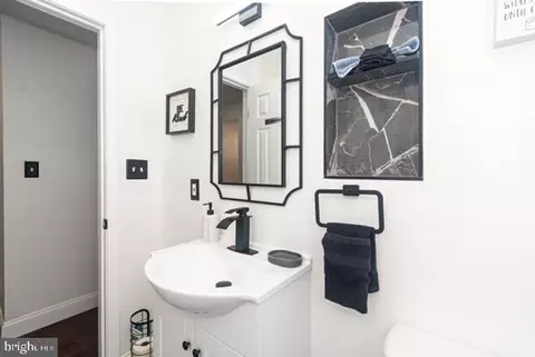 Bath - 3595 Benzinger Rd, Baltimore, MD 21229 photo 1 of 2