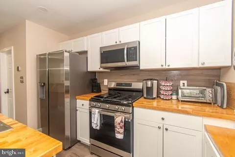 Kitchen - 3595 Benzinger Rd, Baltimore, MD 21229 photo 1 of 3