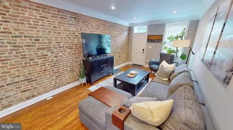 Entry Way - 3305 Odonnell St, Baltimore, MD 21224 photo 2 of 18