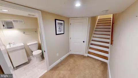 Entry Way - 3305 Odonnell St, Baltimore, MD 21224 photo 13 of 18