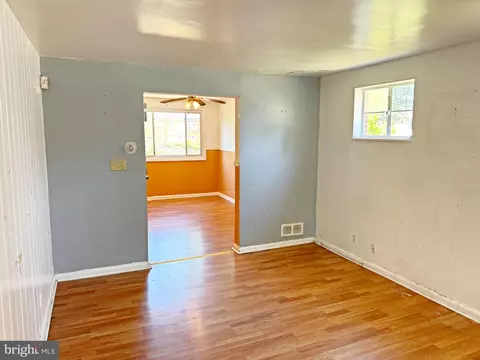 Living - 3516 Ingleside Ave, Baltimore, MD 21215 photo 2 of 3