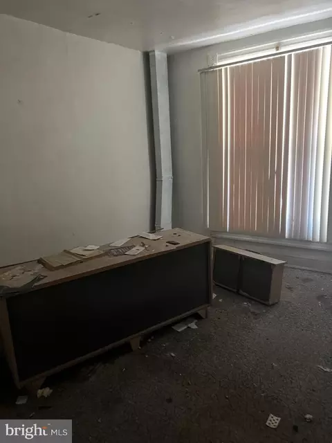 510 E 43rd St, Baltimore, MD 21212 photo 8
