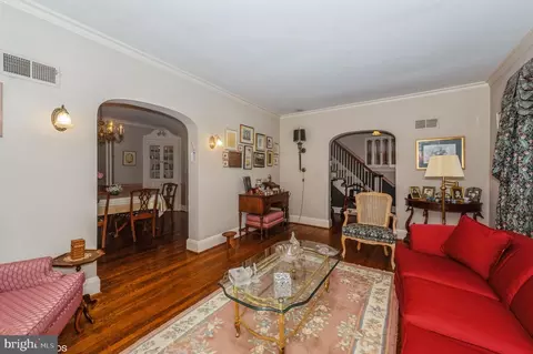 3821 Menlo Dr, Baltimore, MD 21215 photo 5