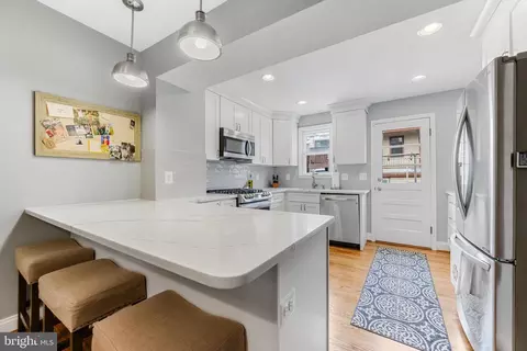 438 S Robinson St, Baltimore, MD 21224