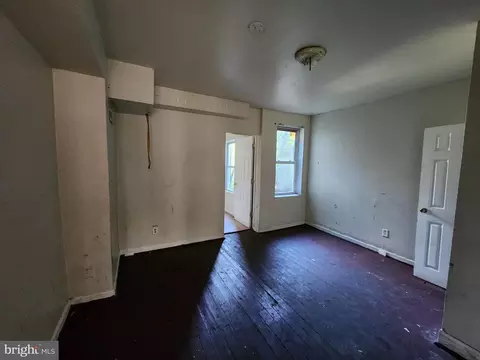 Living - 312 S Monroe St, Baltimore, MD 21223 photo 5 of 5