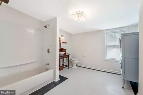 3453 Chestnut Ave, Baltimore, MD 21211 photo 21