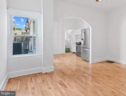3453 Chestnut Ave, Baltimore, MD 21211 photo 3
