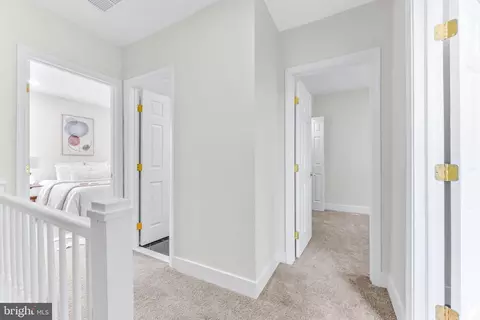 Entry Way - 339 Marydell Rd, Baltimore, MD 21229 photo 3 of 5