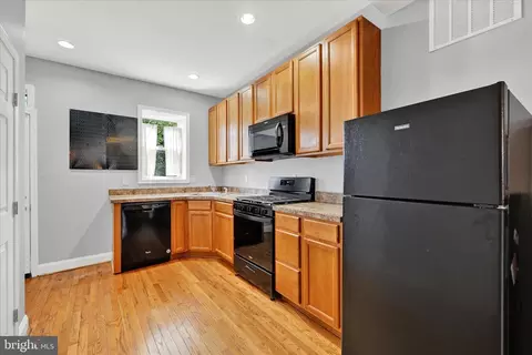 Kitchen - 349 Whitridge Ave, Baltimore, MD 21218 photo 1 of 4