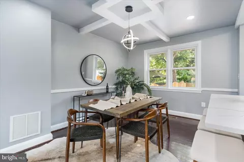 Dining - 1214 Glenhaven Rd, Baltimore, MD 21239 photo 2 of 2