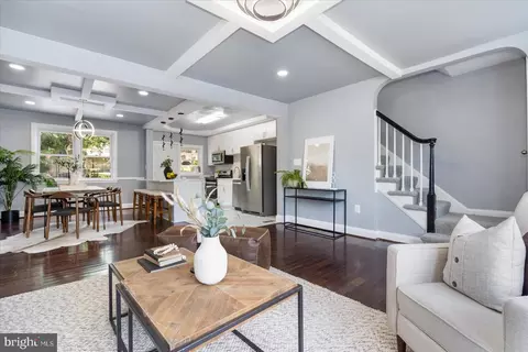 Entry Way - 1214 Glenhaven Rd, Baltimore, MD 21239 photo 6 of 6