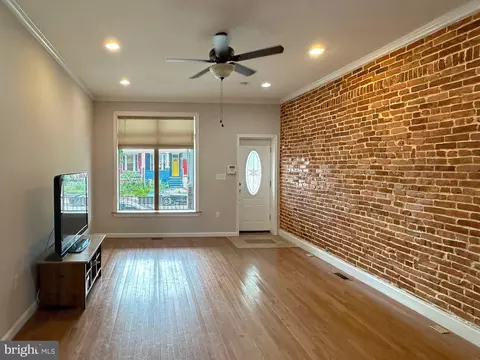 409 E 28th St E, Baltimore, MD 21218 photo 8