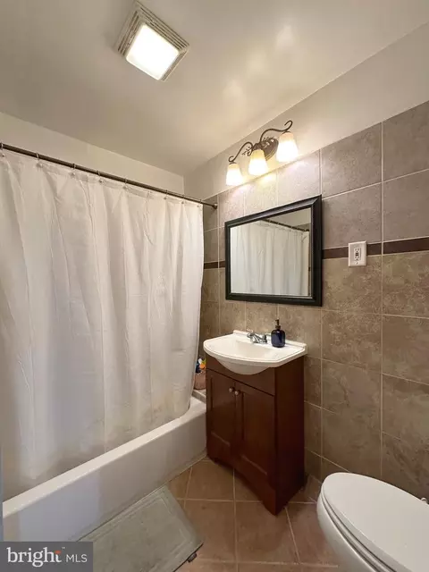 409 E 28th St E, Baltimore, MD 21218 photo 20