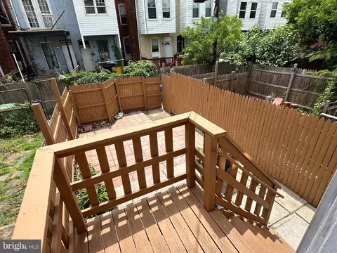 409 E 28th St E, Baltimore, MD 21218 photo 33