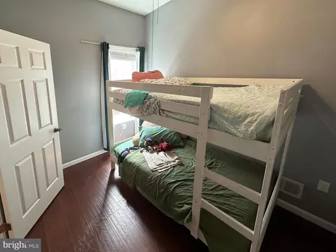 409 E 28th St E, Baltimore, MD 21218 photo 22