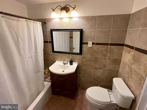 409 E 28th St E, Baltimore, MD 21218 photo 21