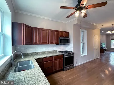 409 E 28th St E, Baltimore, MD 21218 photo 13