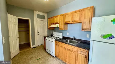 600 E 37th St E, Baltimore, MD 21218 photo 9