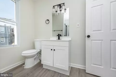Entry Way - 2809 Baker St, Baltimore, MD 21216 photo 7 of 10