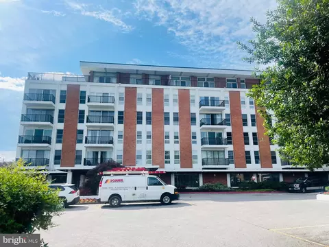 3601 Clarks Ln #405, Baltimore, MD 21215