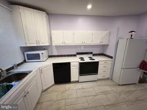Other - 815 N Payson St, Baltimore, MD 21217 photo 2 of 9