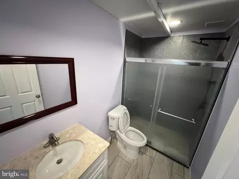 Bath - 815 N Payson St, Baltimore, MD 21217 photo 2 of 2