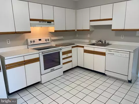Other - 2903 Fallstaff Rd #302, Baltimore, MD 21209 photo 7 of 12