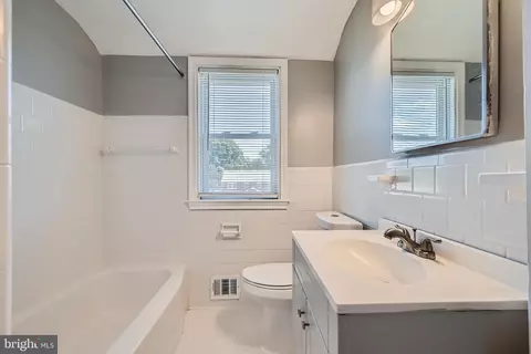2209 Echodale Ave, Baltimore, MD 21214 photo 12