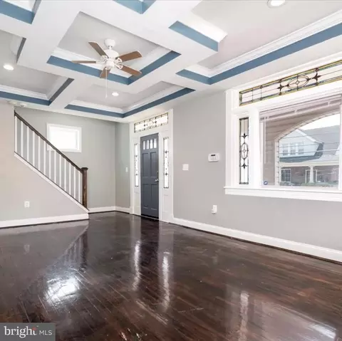 Living - 4618 Kavon Ave, Baltimore, MD 21206 photo 3 of 8