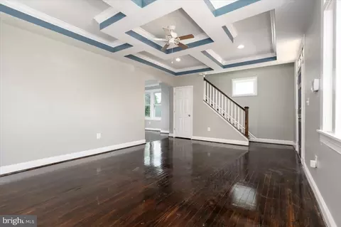 Living - 4618 Kavon Ave, Baltimore, MD 21206 photo 4 of 8