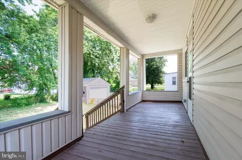 Exterior - 4618 Kavon Ave, Baltimore, MD 21206 photo 7 of 8