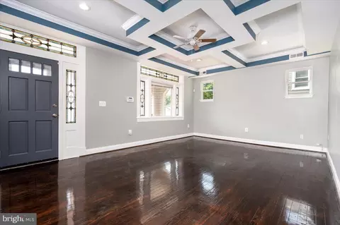 Living - 4618 Kavon Ave, Baltimore, MD 21206 photo 2 of 8