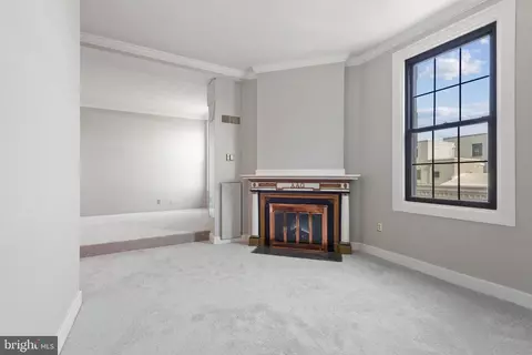 Living - 1 E Chase St #709, Baltimore, MD 21202 photo 1 of 10