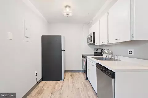 Kitchen - 1 E Chase St #709, Baltimore, MD 21202 photo 3 of 3