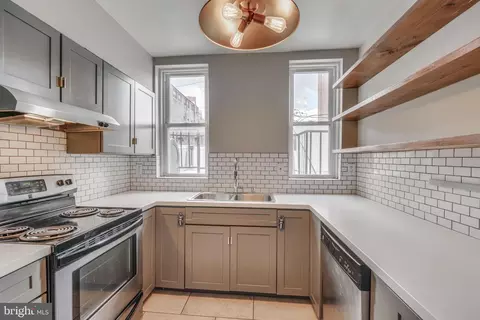 Kitchen - 11 W Biddle St #11B, Baltimore, MD 21201 photo 3 of 4