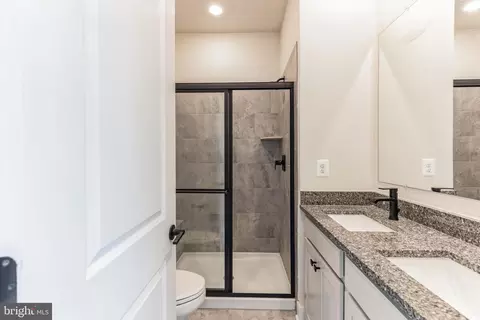 Entry Way - 4205 Laplata Ave, Baltimore, MD 21211 photo 6 of 10