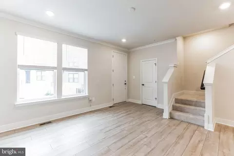 Entry Way - 4205 Laplata Ave, Baltimore, MD 21211 photo 1 of 10