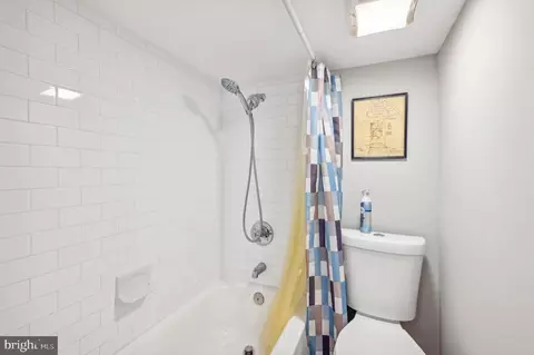 Bath - 616 E 36th St, Baltimore, MD 21218 photo 2 of 2