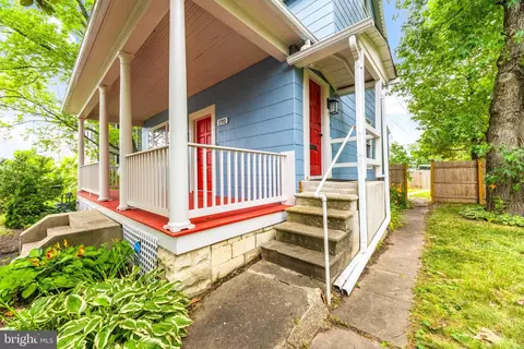 Exterior - 2702 Hamilton Ave, Baltimore, MD 21214 photo 6 of 8