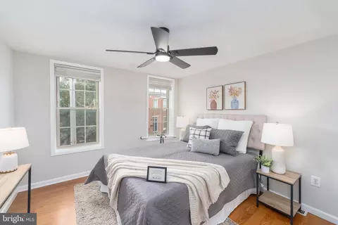 Bedroom - 31 E Heath St, Baltimore, MD 21230 photo 3 of 4