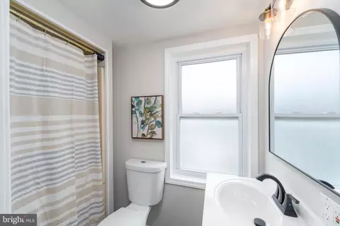 Bath - 31 E Heath St, Baltimore, MD 21230 photo 1 of 1